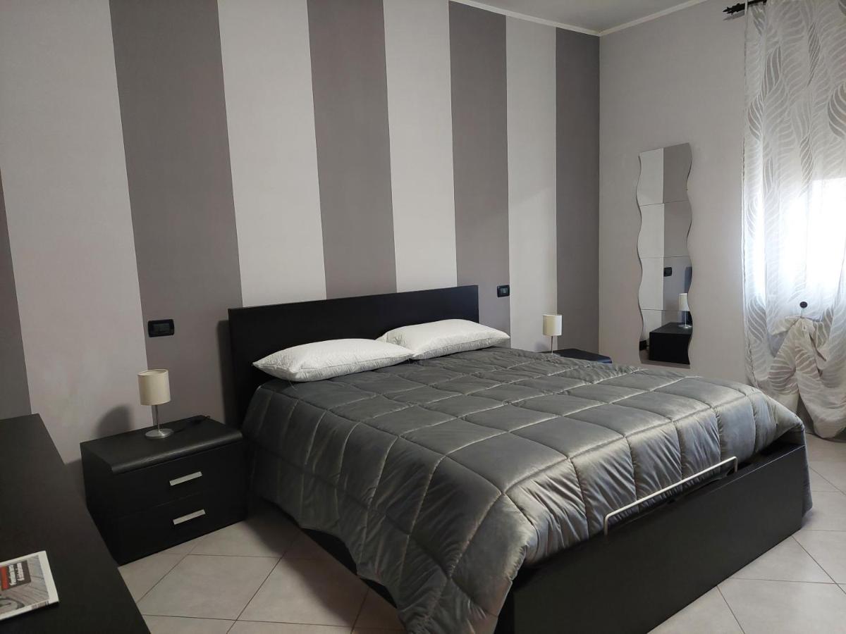 Casa Del Grande Vecchio Bed & Breakfast Airasca Dış mekan fotoğraf