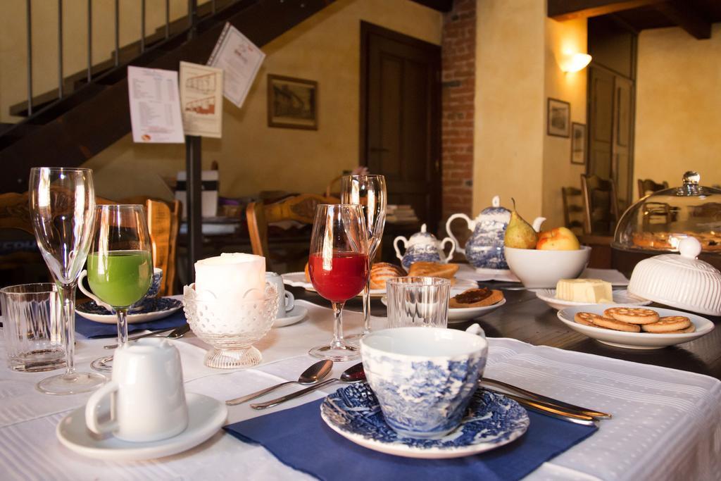 Casa Del Grande Vecchio Bed & Breakfast Airasca Dış mekan fotoğraf