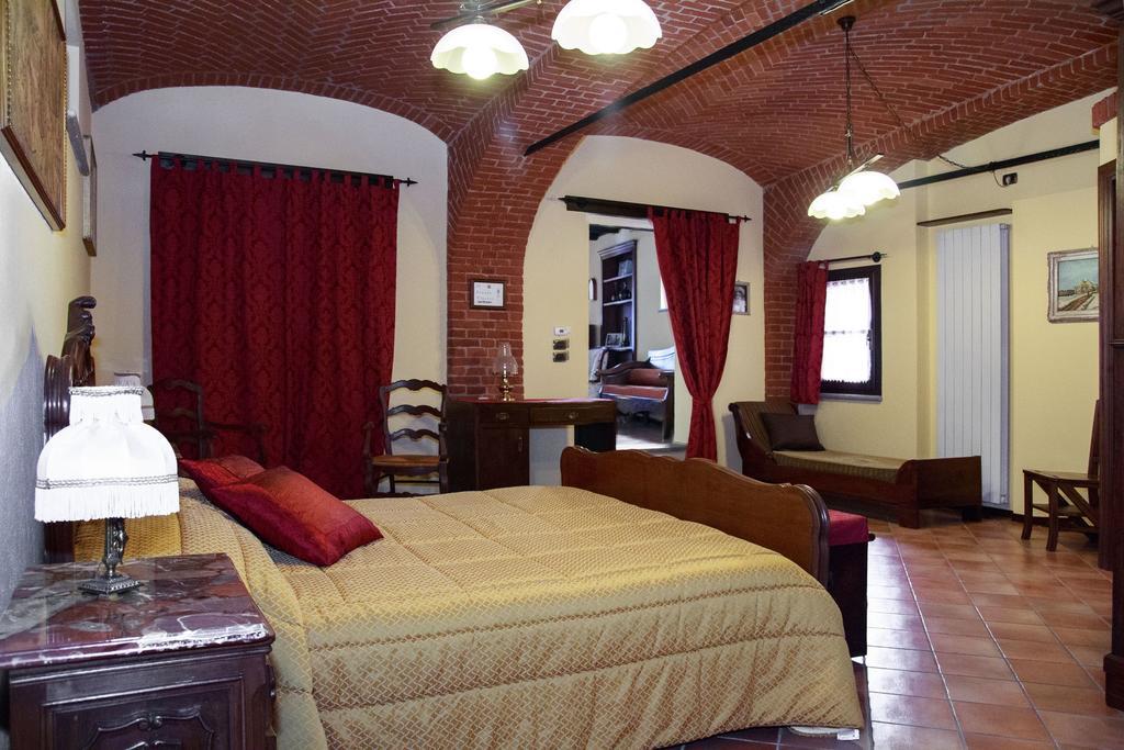Casa Del Grande Vecchio Bed & Breakfast Airasca Dış mekan fotoğraf