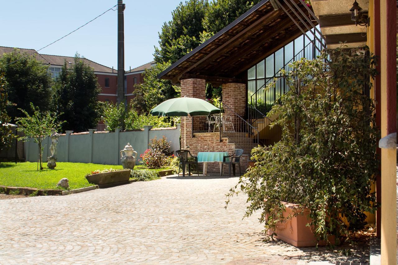 Casa Del Grande Vecchio Bed & Breakfast Airasca Dış mekan fotoğraf