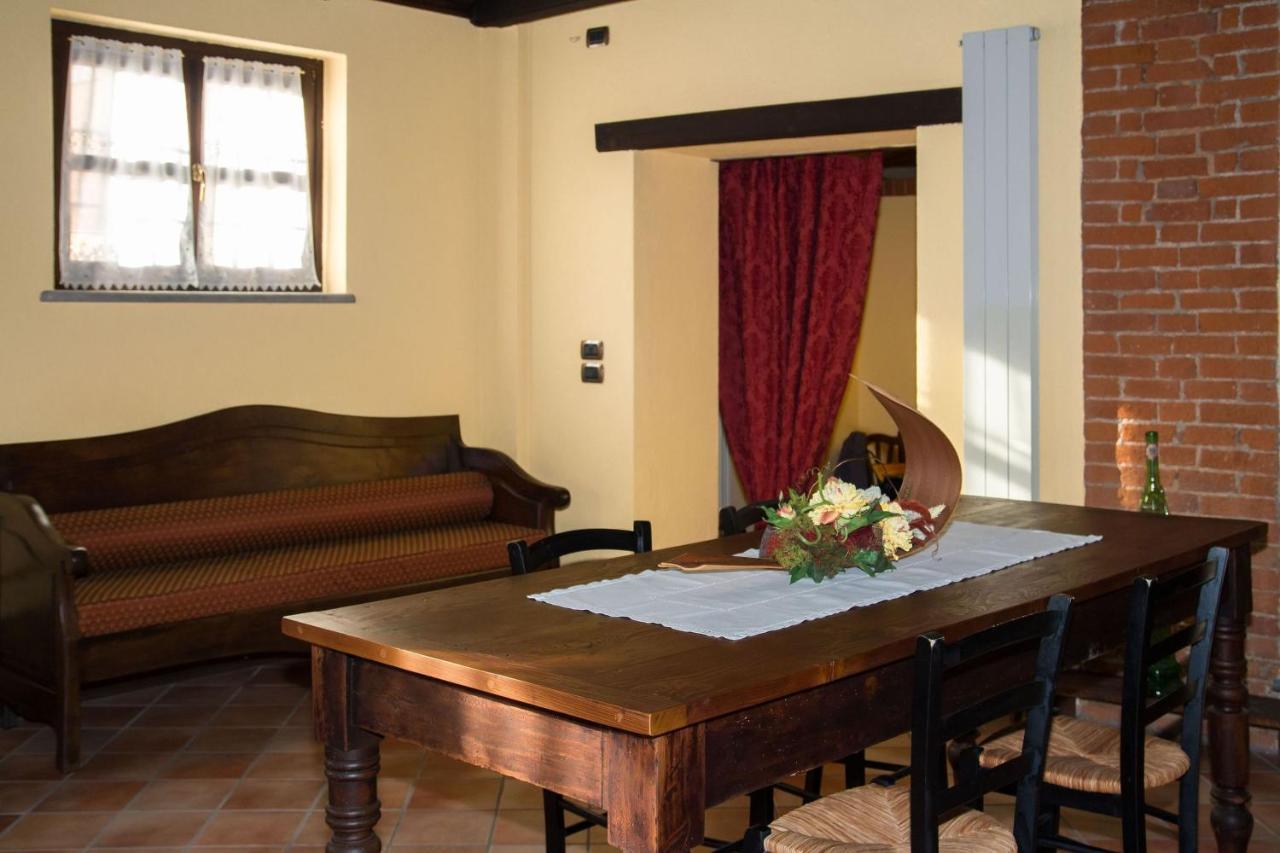 Casa Del Grande Vecchio Bed & Breakfast Airasca Dış mekan fotoğraf