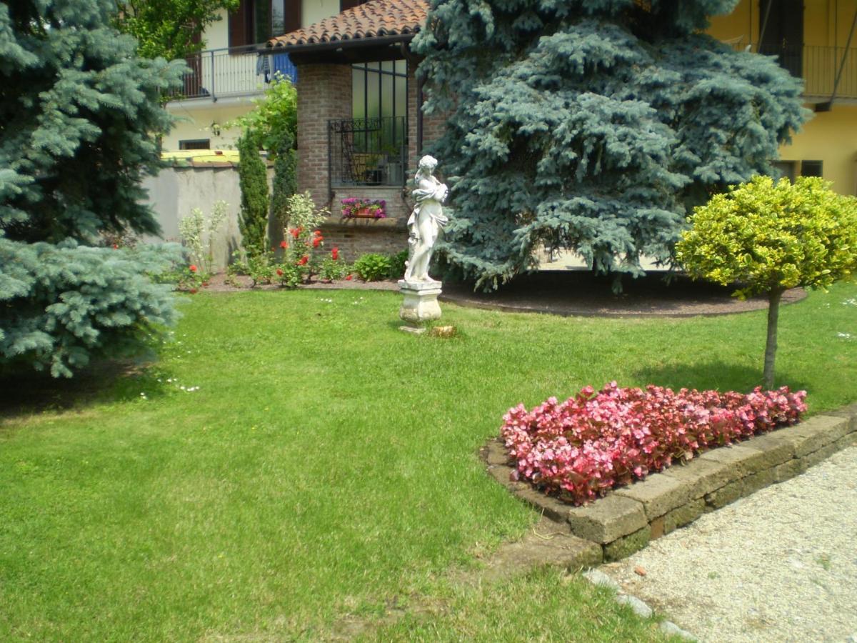 Casa Del Grande Vecchio Bed & Breakfast Airasca Dış mekan fotoğraf